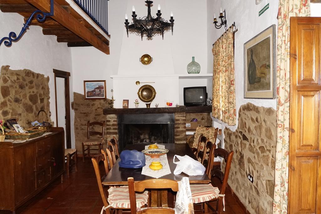 El Alcornocal Casa Rural El Trilloゲストハウス エクステリア 写真